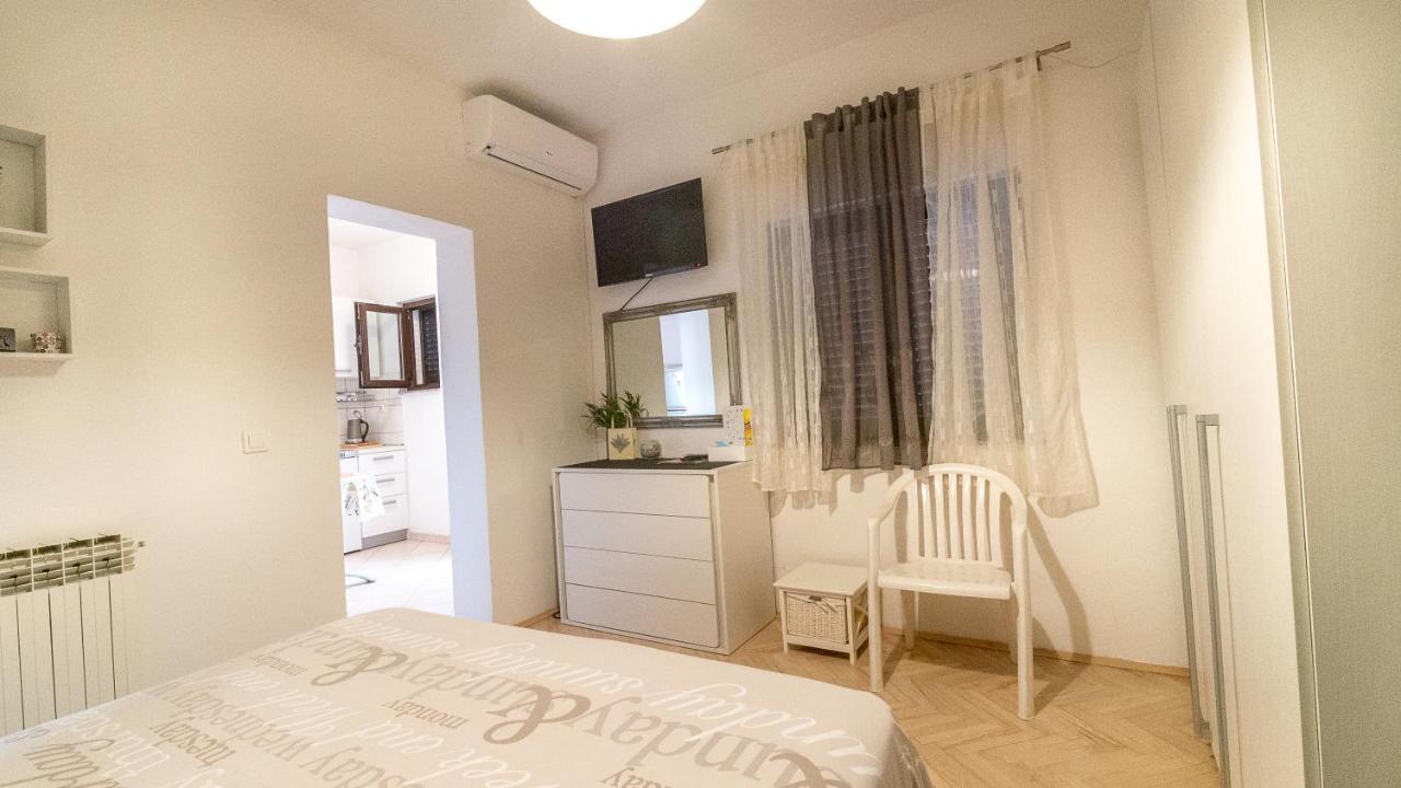 Lela 1 Daire Bibinje Dış mekan fotoğraf